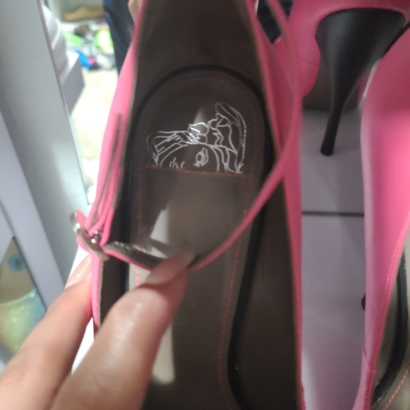 Versace Medusa Peep-toe pumps - Picture 3 of 8